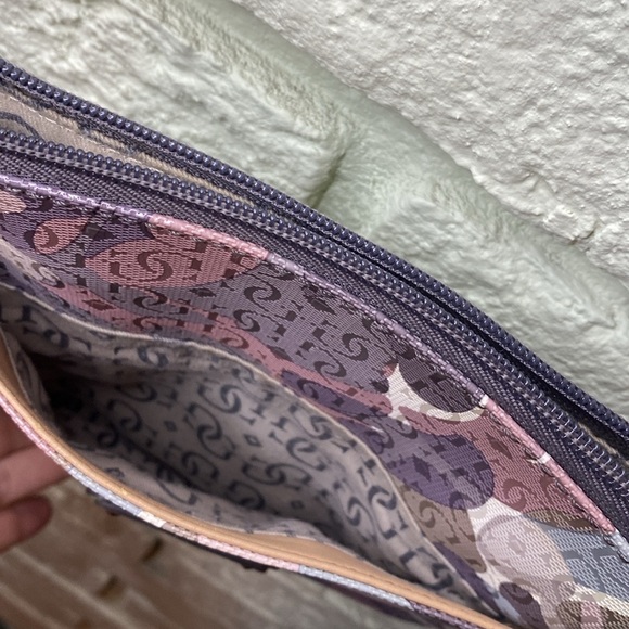 Guess Multicolor Crossbody Bag - Picture 5 of 7